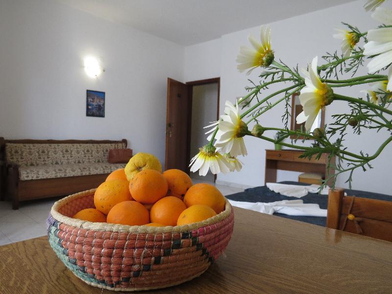 Maritime Hotel Apartments Petaloudes Экстерьер фото