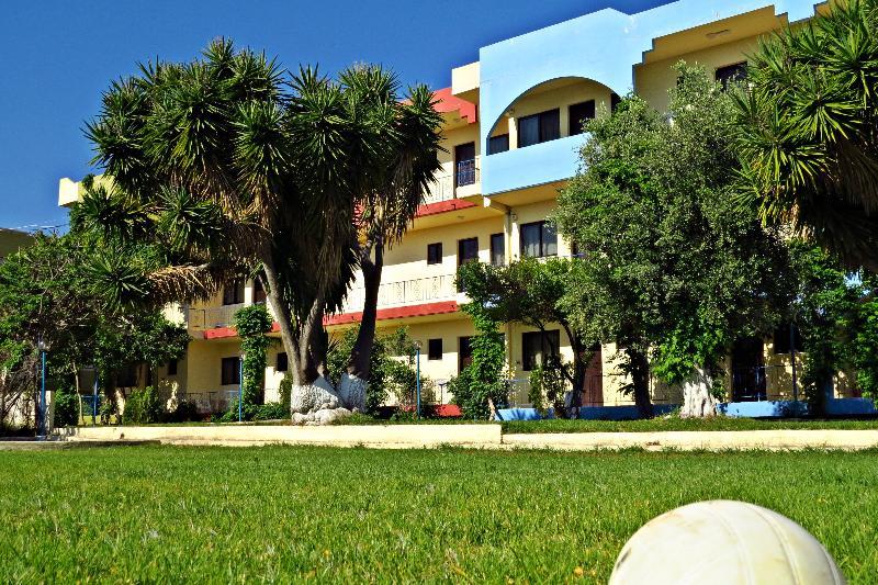 Maritime Hotel Apartments Petaloudes Экстерьер фото