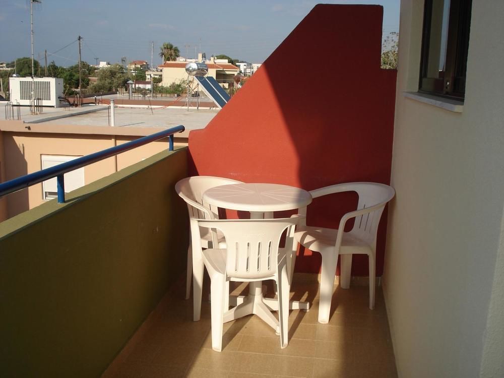Maritime Hotel Apartments Petaloudes Экстерьер фото