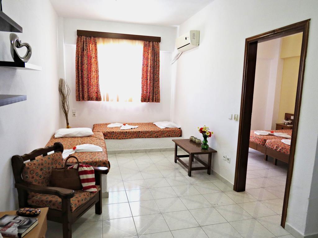 Maritime Hotel Apartments Petaloudes Экстерьер фото